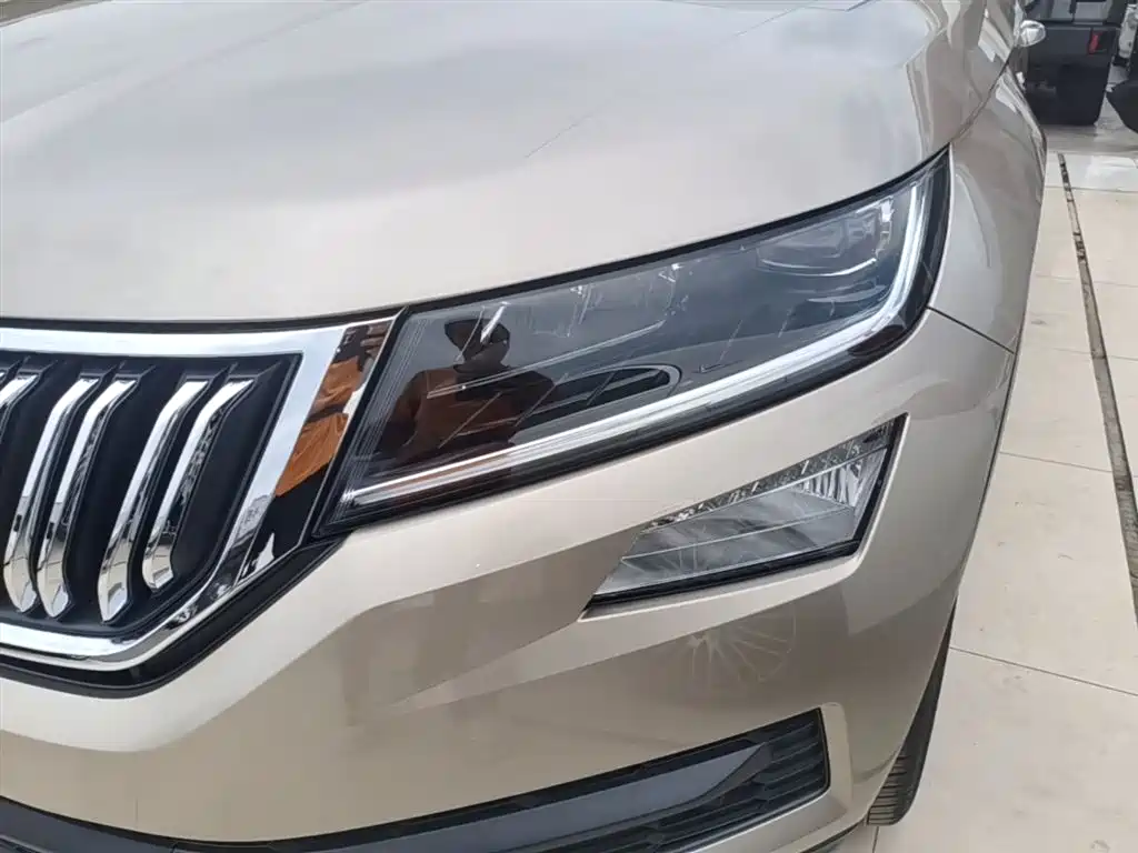 Škoda Kodiaq 2019 Facelift TSI330 7-Seater 2WD Luxury Premium Edition China VI фото 24