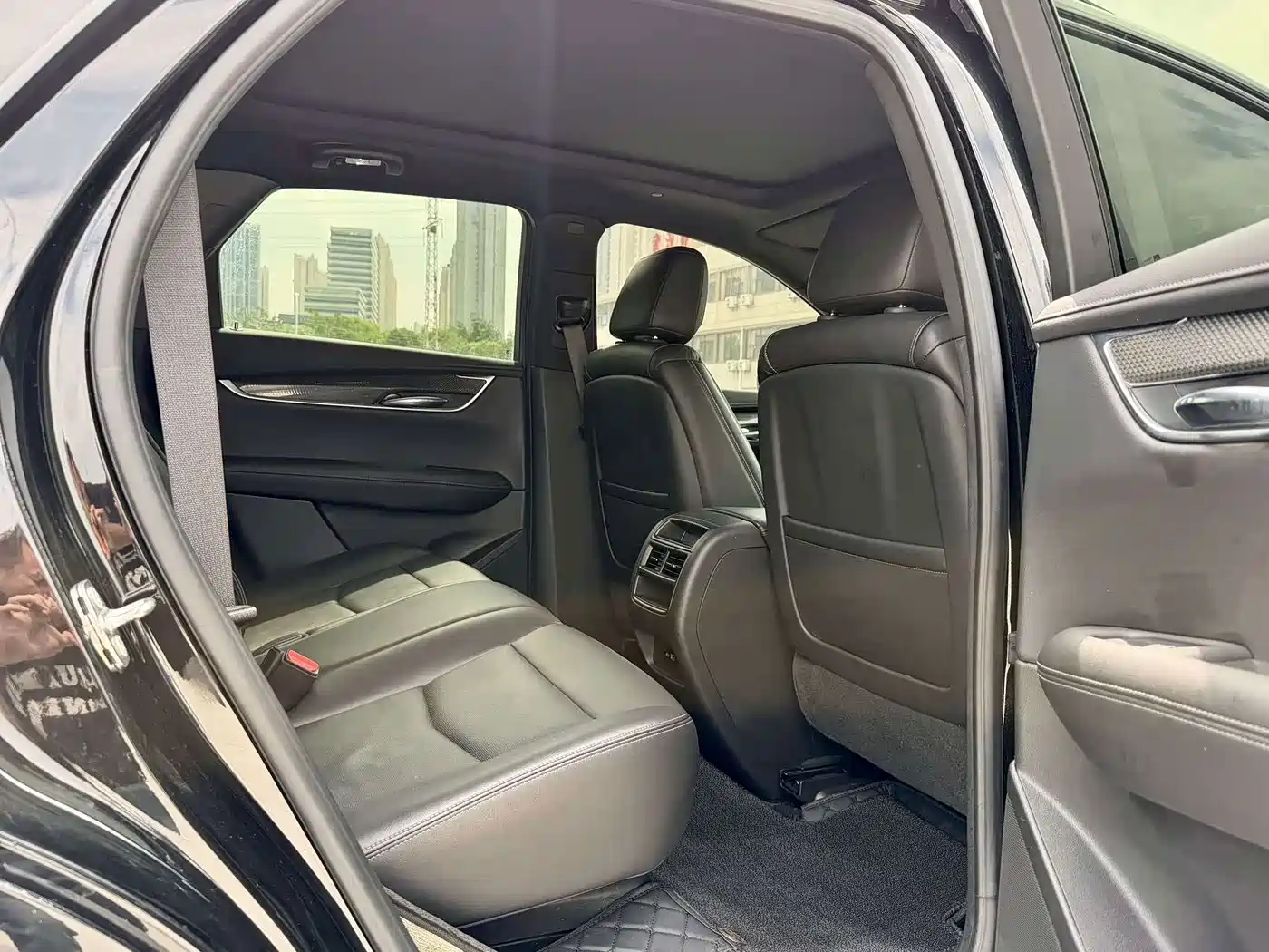 Фото 15 - Cadillac XT5