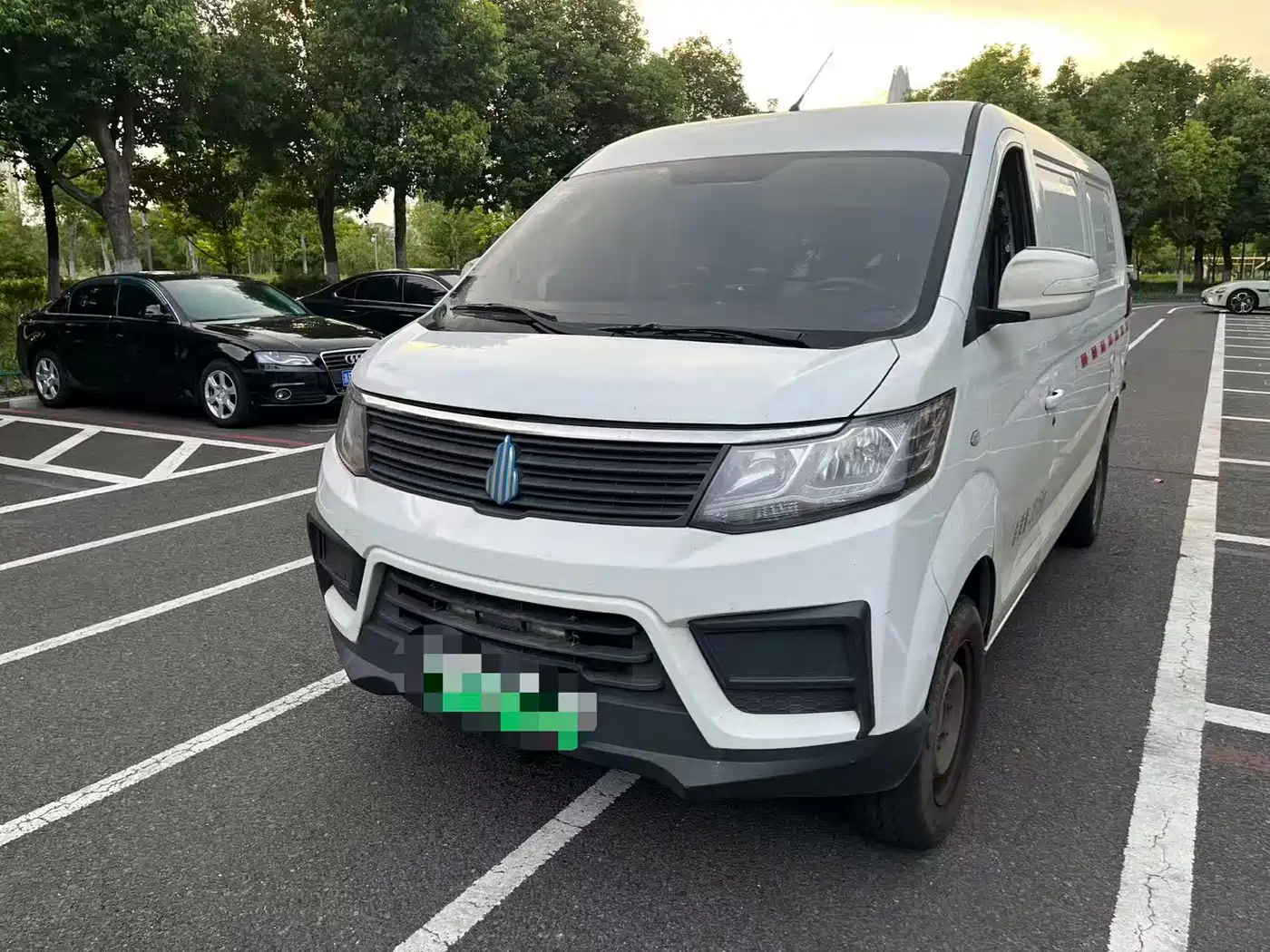 BAIC Ruixiang Boteng V2 EV 2022 Enclosed Van Standard Henan Lithium Battery