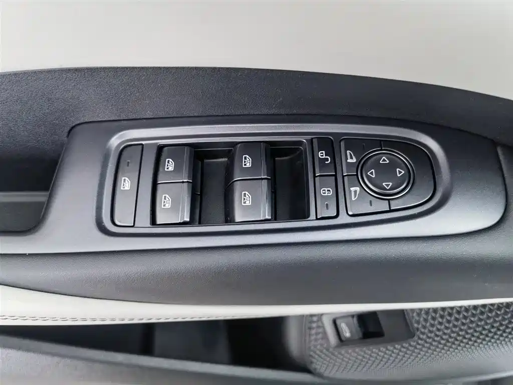 BYD Seal 06 New Energy 2024 DM-i 120KM Honor фото 9
