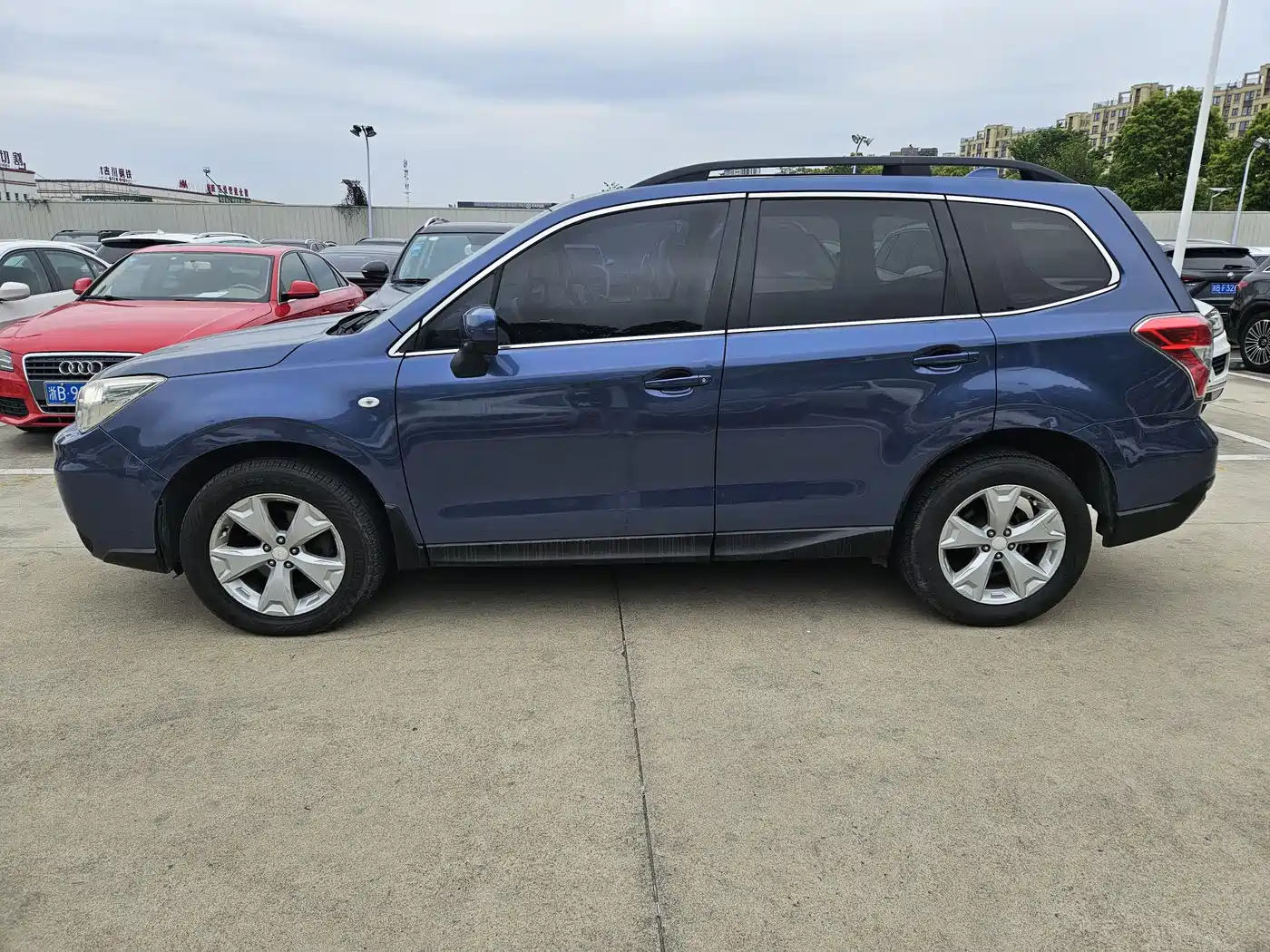 Subaru Forester 2013 2.5i Automatic Elite Edition фото 4