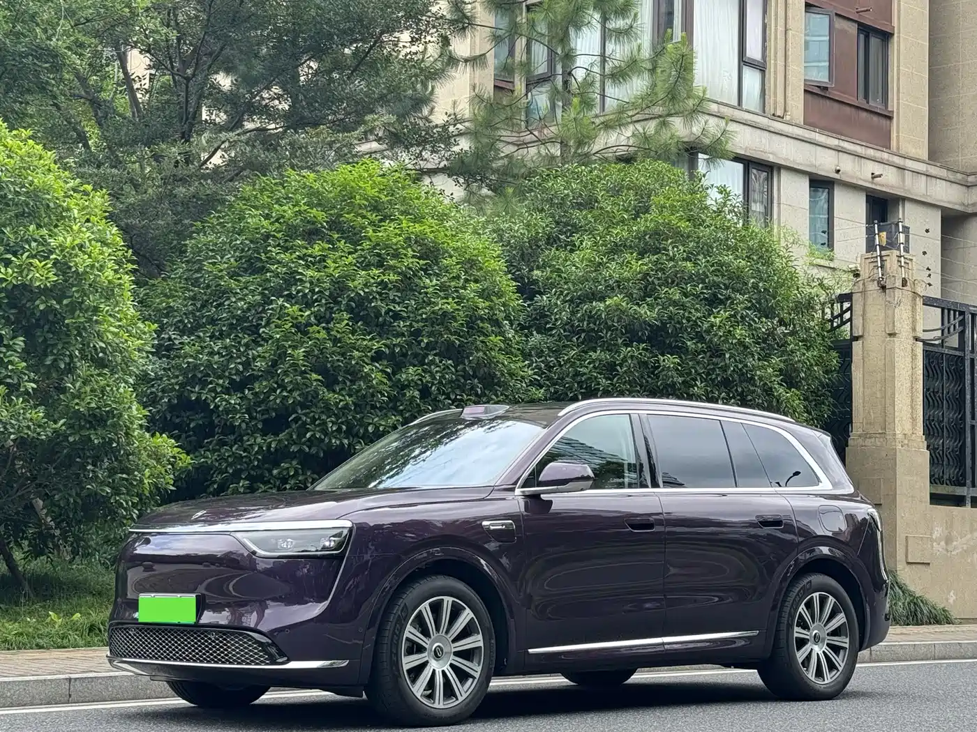 AITO Wenjie AITO M8