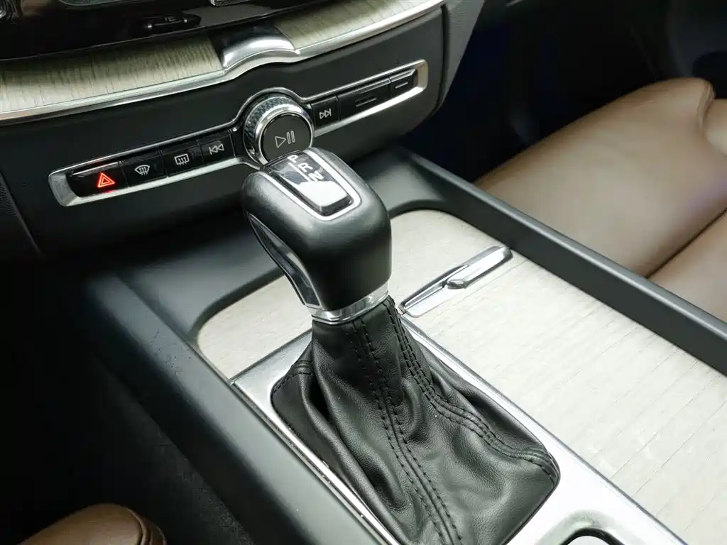 Volvo XC60 2020 T5 AWD Inscription Luxury Edition фото 13