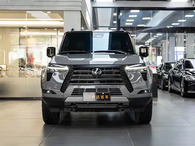Lexus GX 2024 OVERTRAIL Summit Edition — фото 2