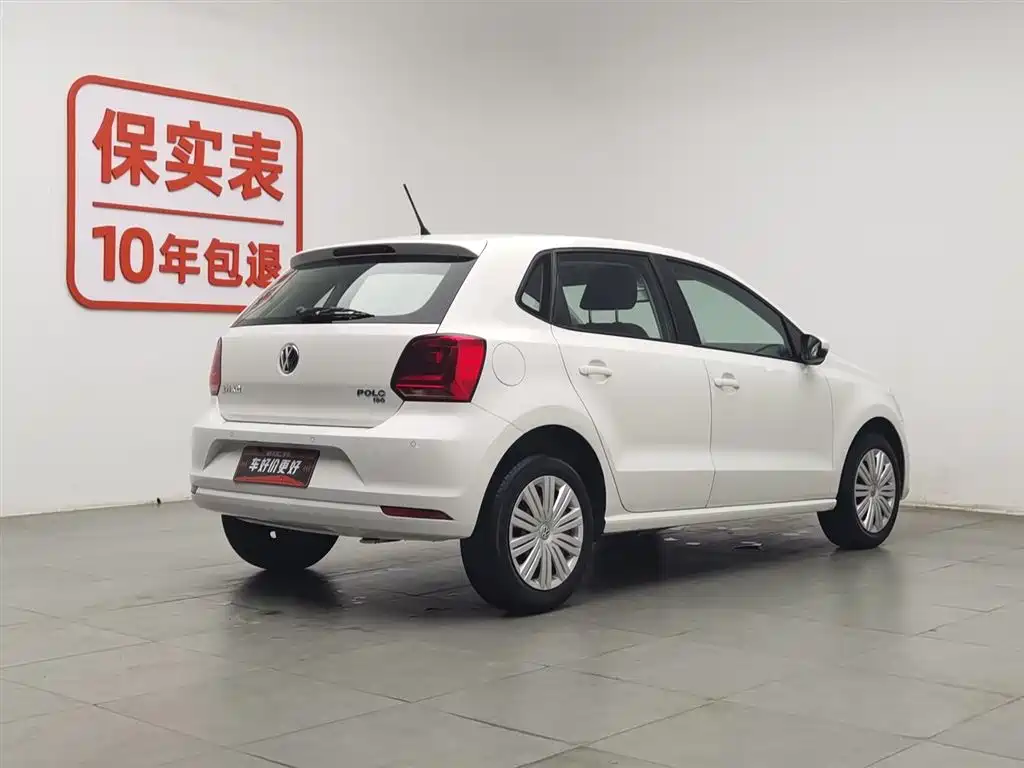 Volkswagen Polo 2016 1.6L Automatic Comfort фото 2