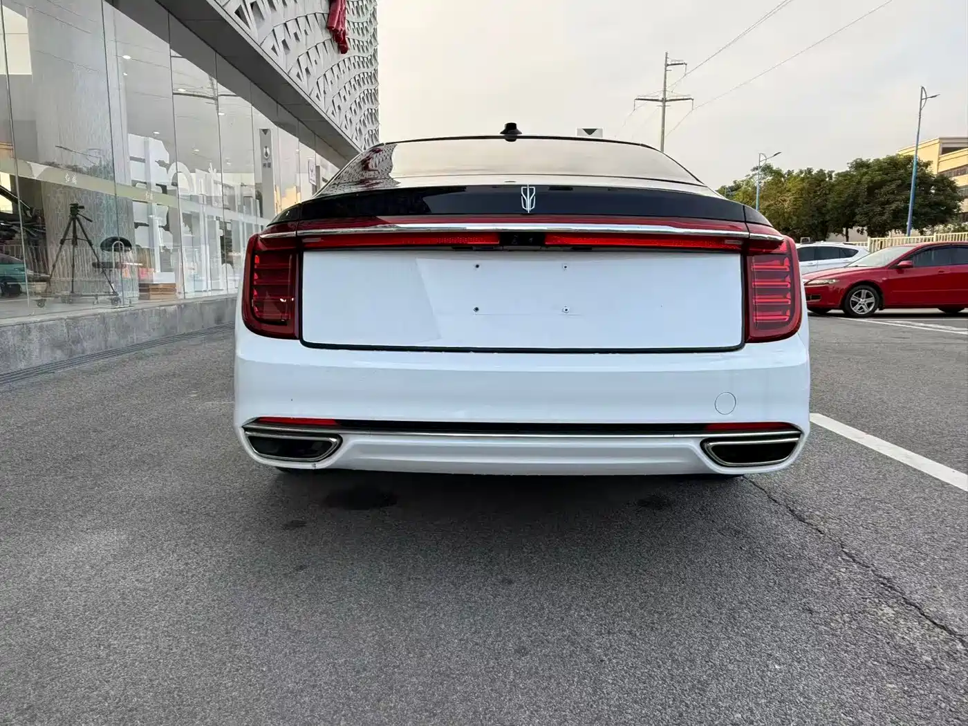 Hongqi H9 2020 Facelift 2.0T Smart Connect Flagship фото 8