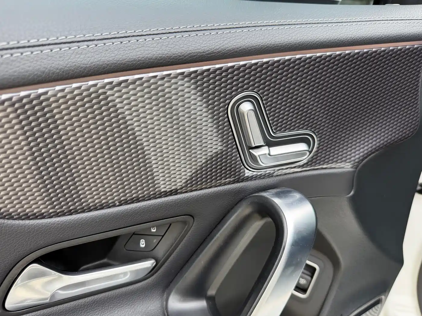 Mercedes-Benz A-Class 2021 A 200 L Sport Sedan Fashion Edition фото 18