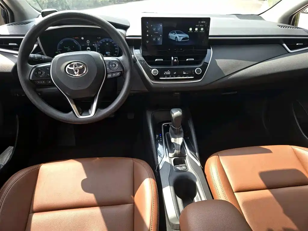 Toyota Levin 2023 Smart Hybrid 1.8L Luxury фото 4