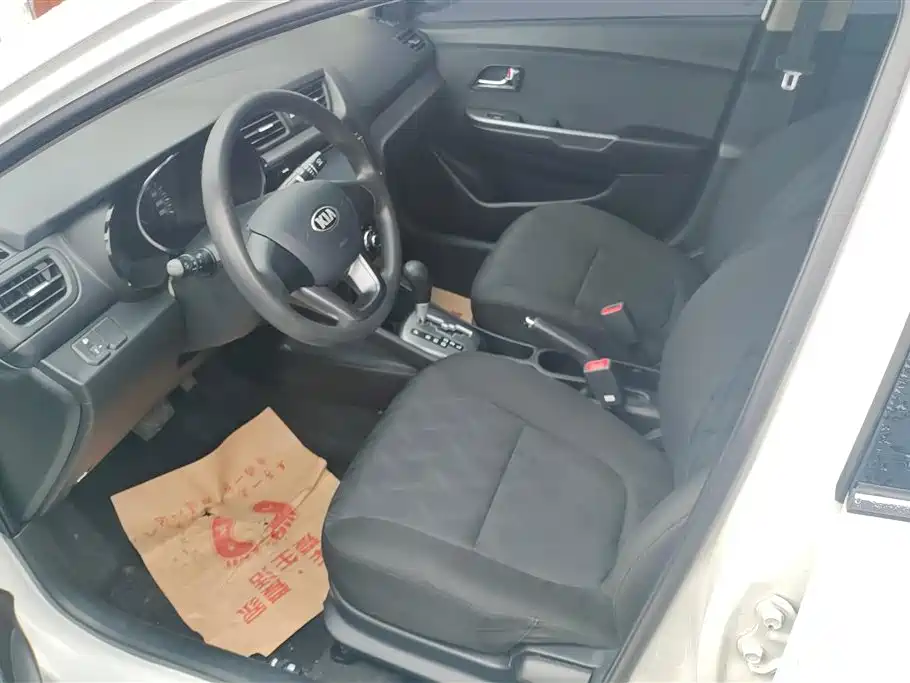 Kia K2 2015 Sedan 1.4L AT TOP фото 9