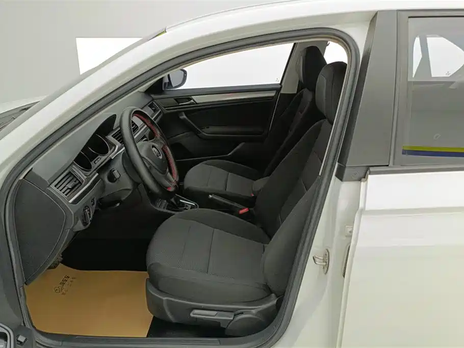 Volkswagen Bora 2018 1.5L Automatic Fashion фото 9