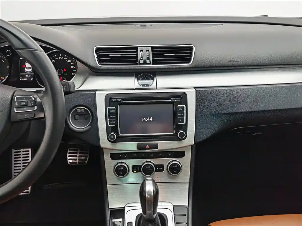Volkswagen FAW-Volkswagen CC 2015 2.0TSI Luxury фото 12
