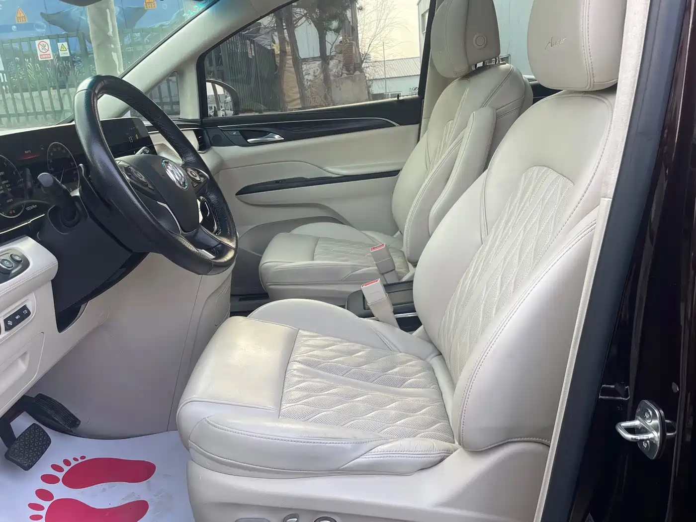Buick GL8 2020 Avenir Six-Seat Elegance Edition фото 7