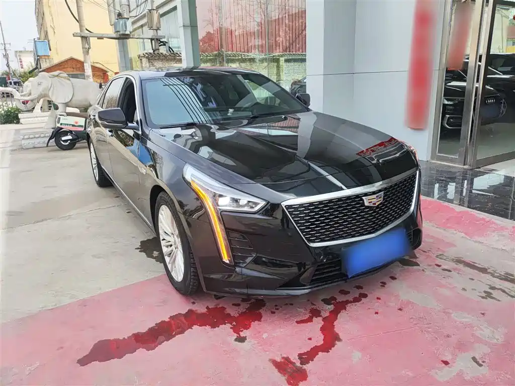 CADILLAC CT6