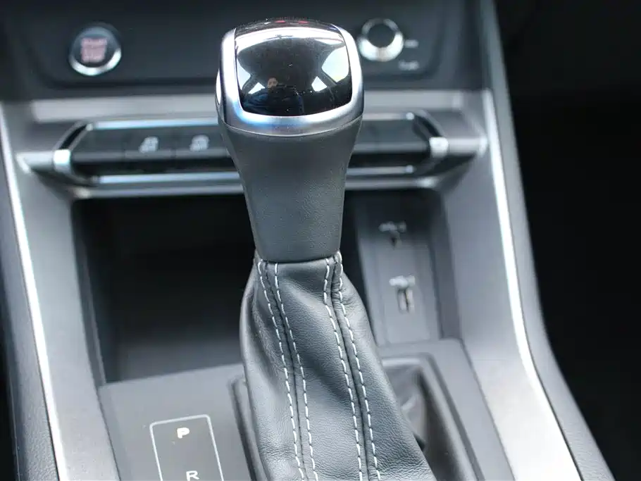 Audi Q3 2019 40 TFSI Fashion Dynamic фото 9