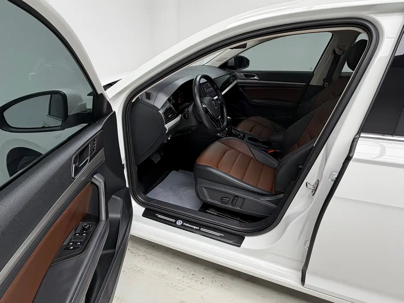 Volkswagen Lavida 2021 280TSI DSG Luxury Edition фото 15