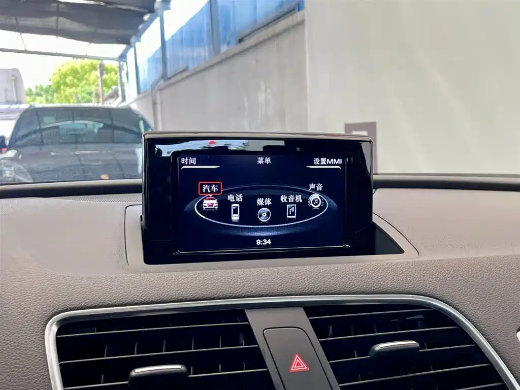 Audi Q3 2015 30 TFSI Comfort фото 10