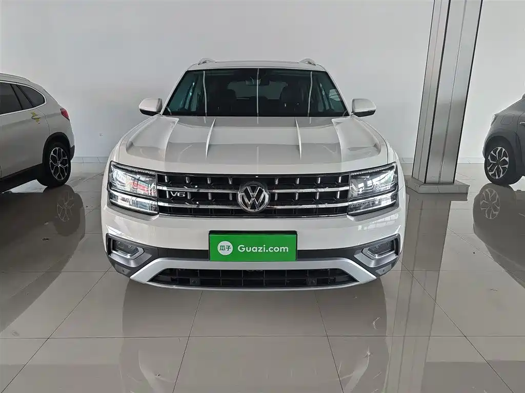 Volkswagen Teramont 2017 530 V6 4WD Flagship Edition фото 10