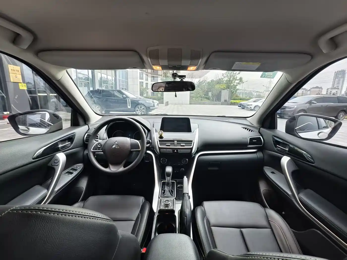 Mitsubishi Eclipse Cross 2018 1.5T CVT 2WD Fearless Edition фото 9