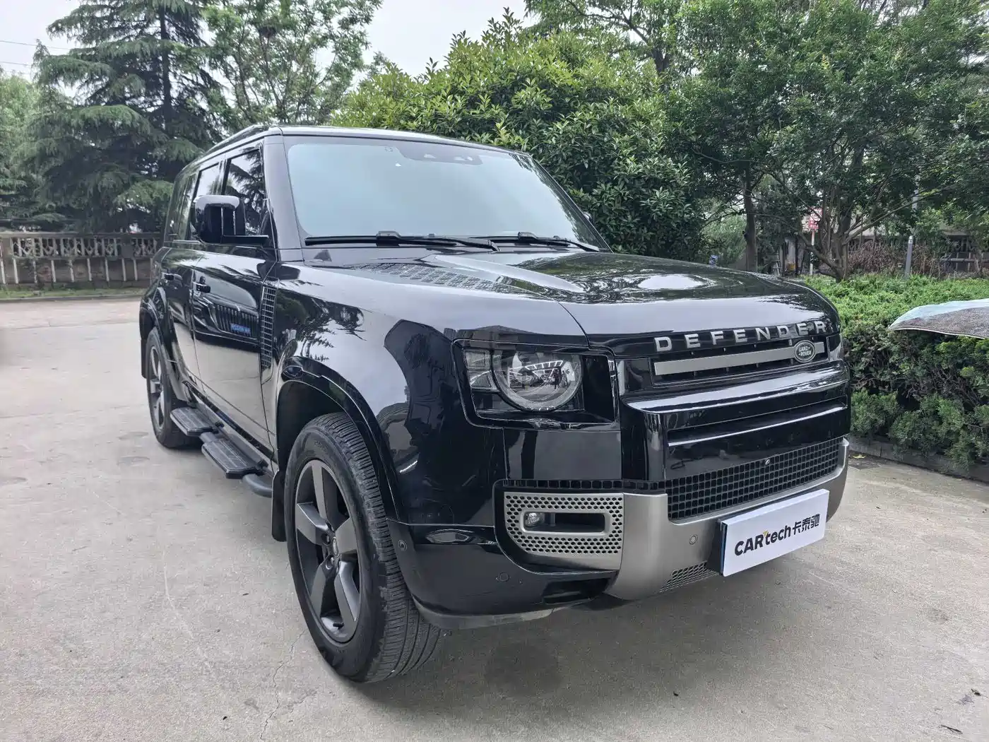 Land Rover Defender 2024 110 3.0T P400 X-DYNAMIC HSE фото 3