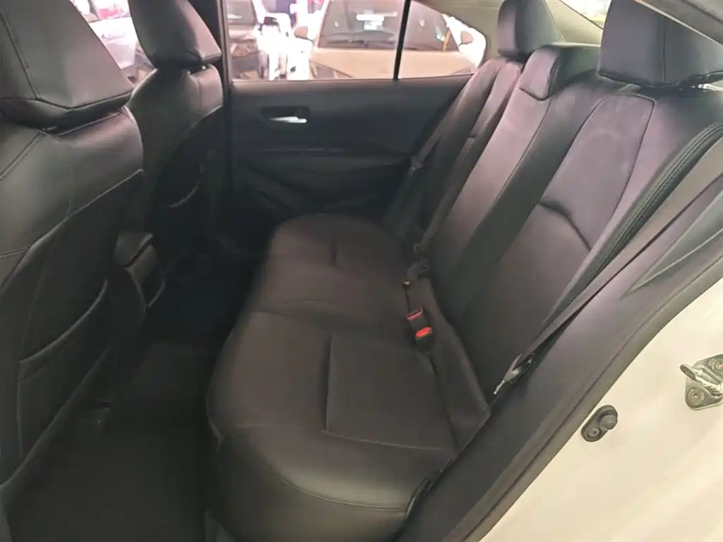 Toyota Corolla 2019 1.2T S-CVT Sport Edition фото 17