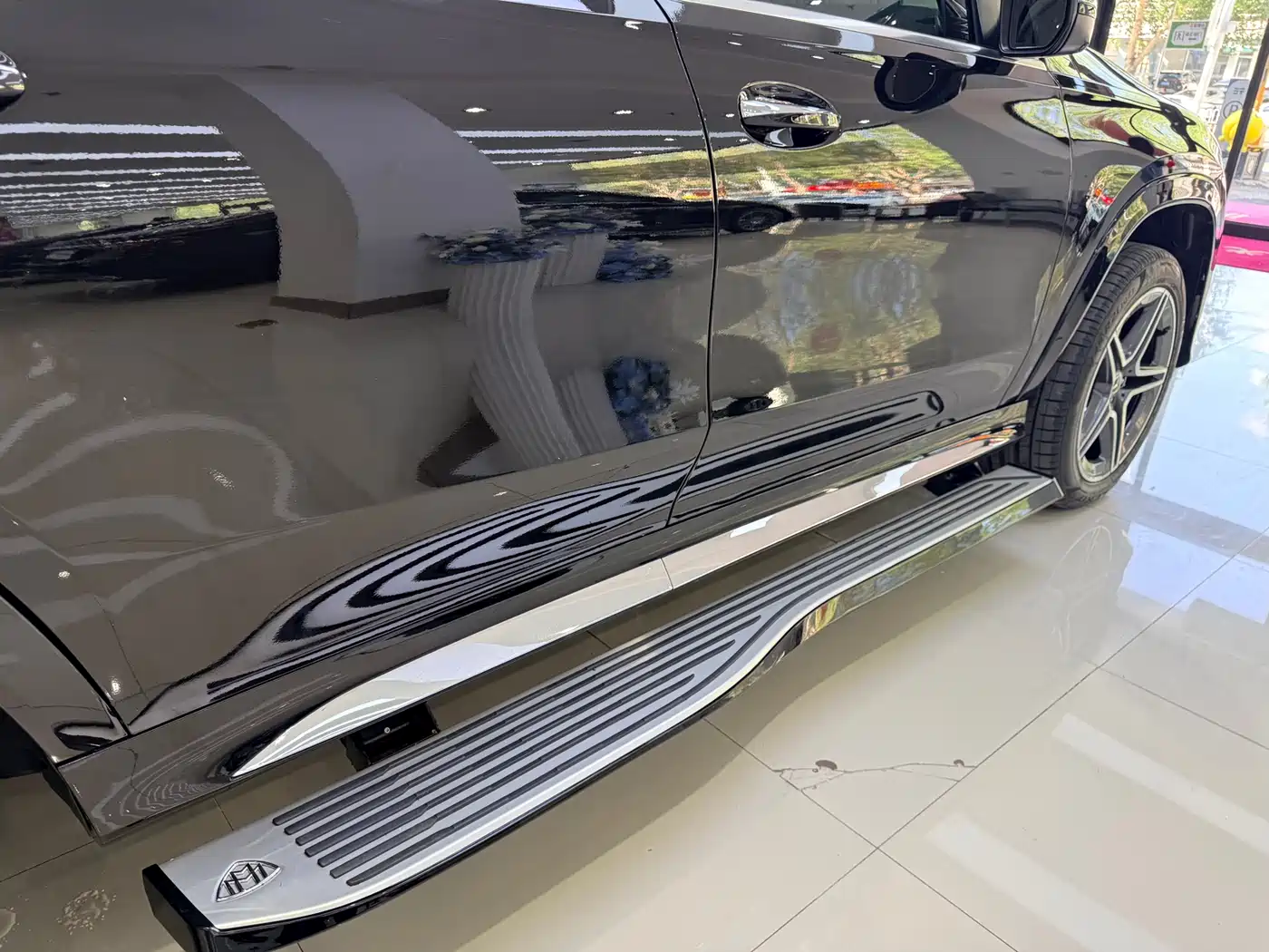 Mercedes-Benz GLS 2025 GLS 450 4MATIC Fashion фото 12