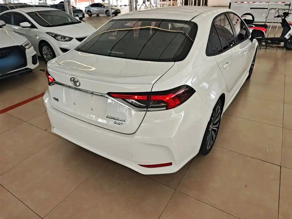 Toyota Corolla 2019 1.2T S-CVT Sport Edition фото 7