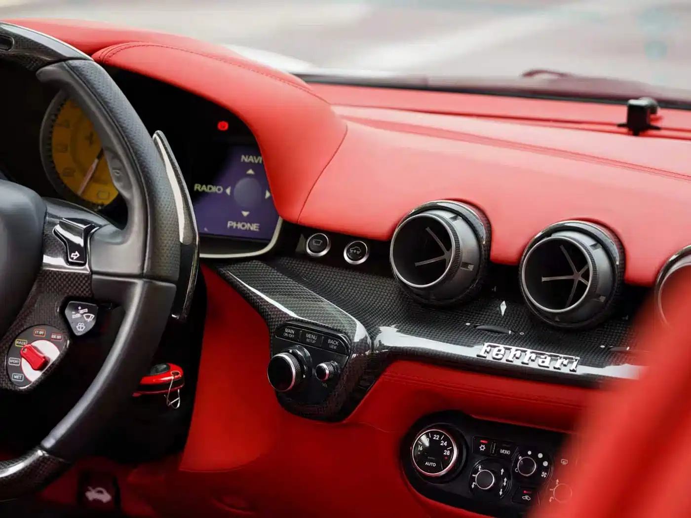 Ferrari F12berlinetta 2014 2013 6.3L Standard