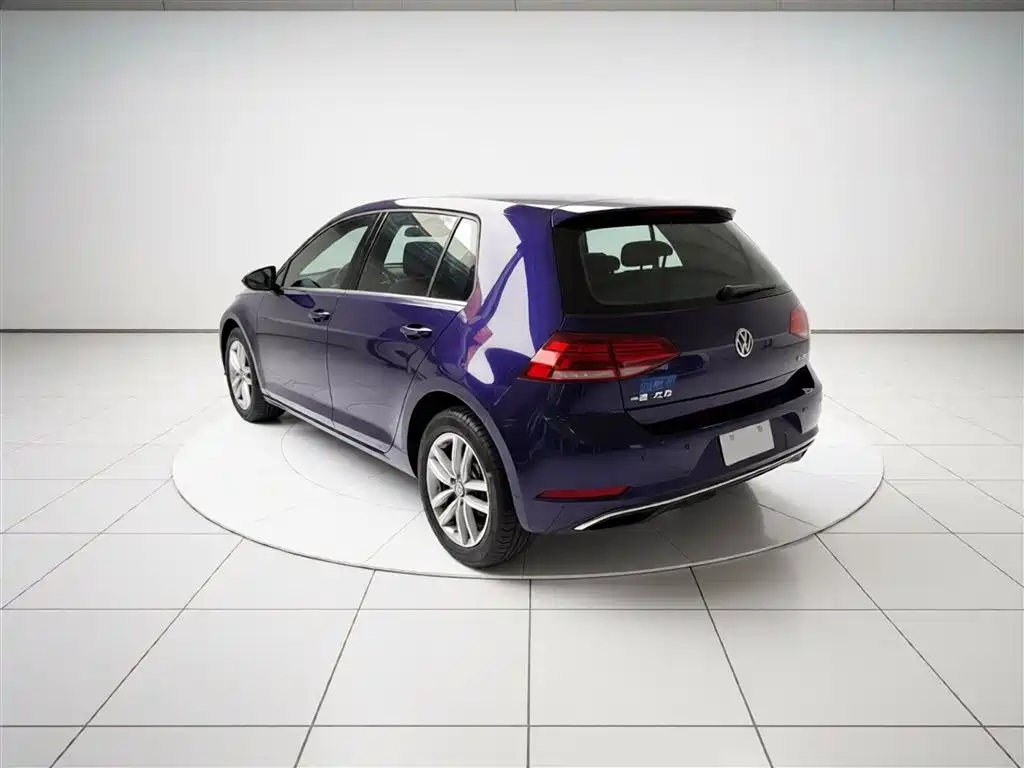 Volkswagen Golf 2018 1.6L Automatic Comfort фото 5
