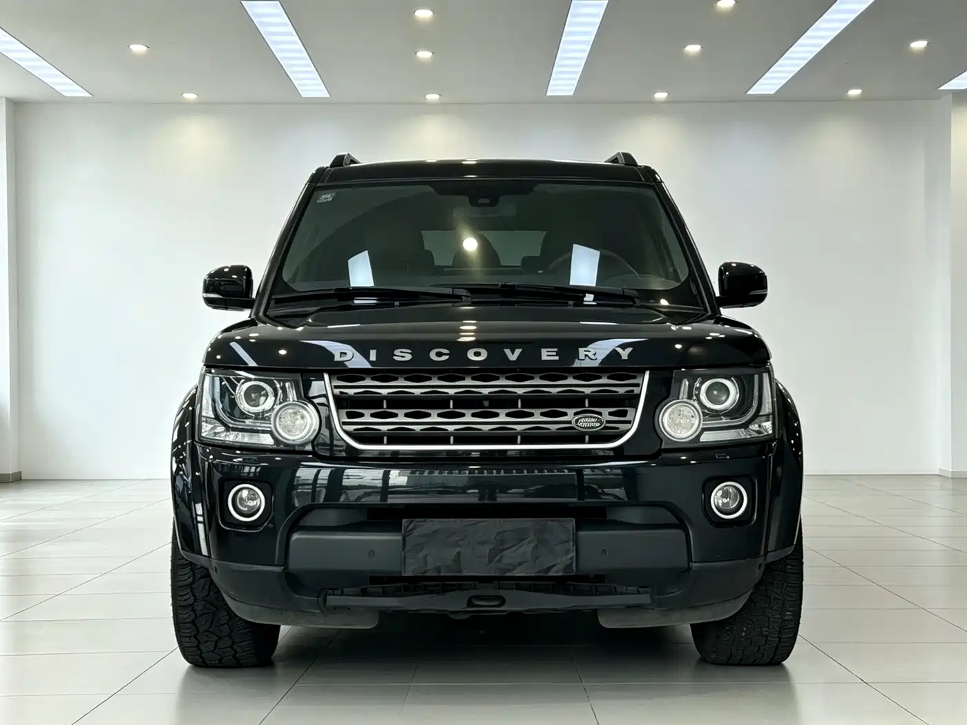 Land Rover Discovery 2015 3.0 SC V6 SE фото 3