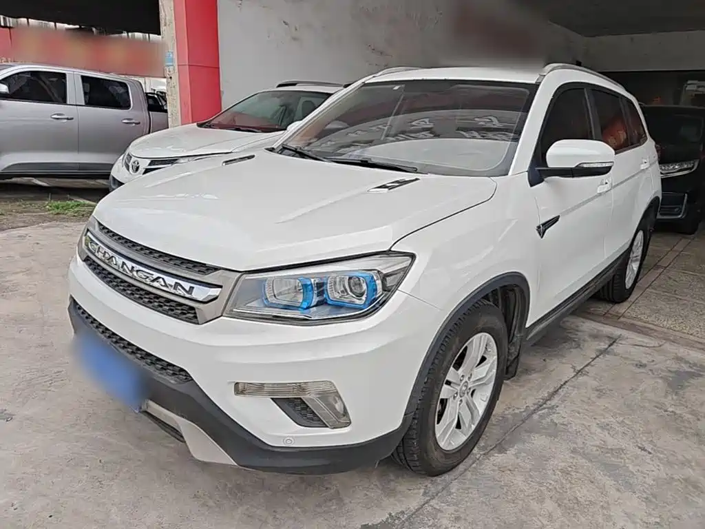 Фото 2 - Changan CS75