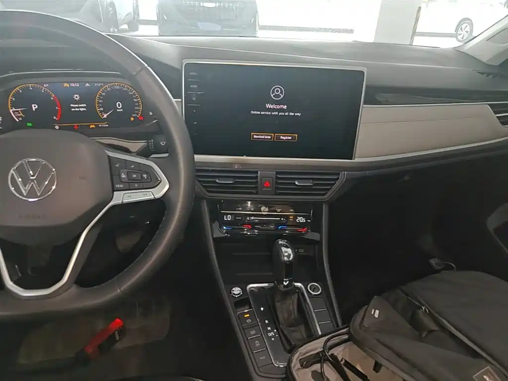 Volkswagen Bora 2024 300TSI DSG Premium Ride Edition фото 13