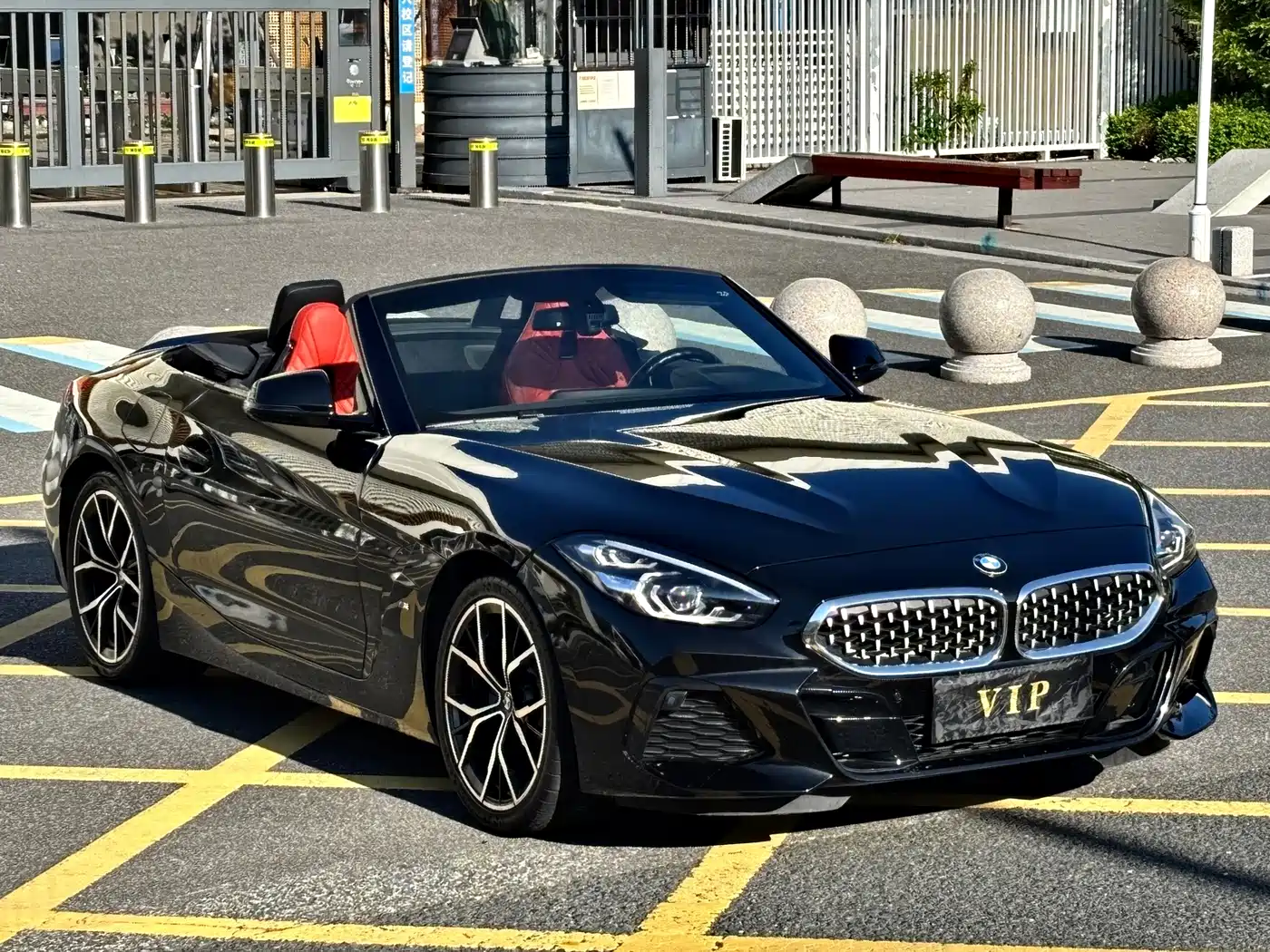 Photo 3 - BMW Z4