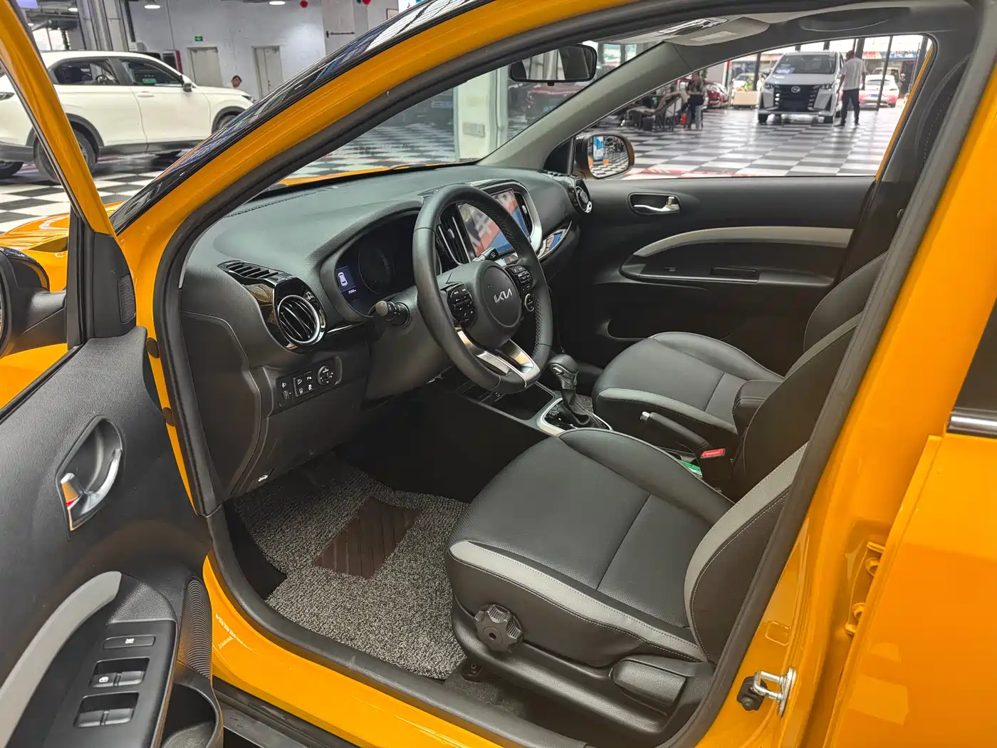 Kia KX1 2021 1.4L CVT Fun Sunroof Version фото 13