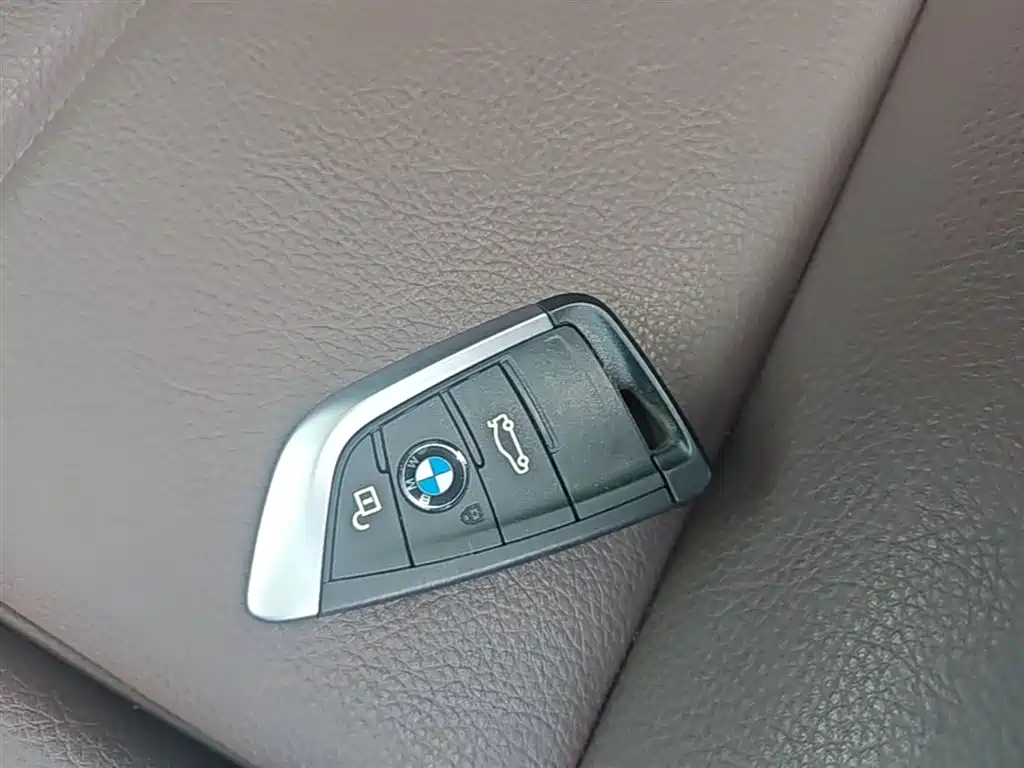 BMW 1 Series 2020 Model 120i M Sport Package фото 9