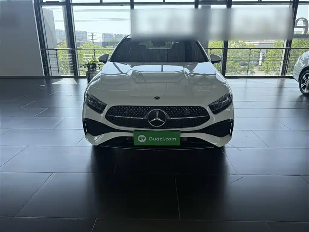 Mercedes-Benz A-Class 2025 A 200 L Fashion Edition фото 5