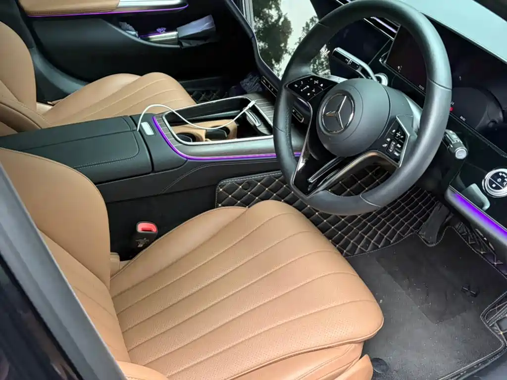 Фото 5 - Mercedes-Benz E-Class