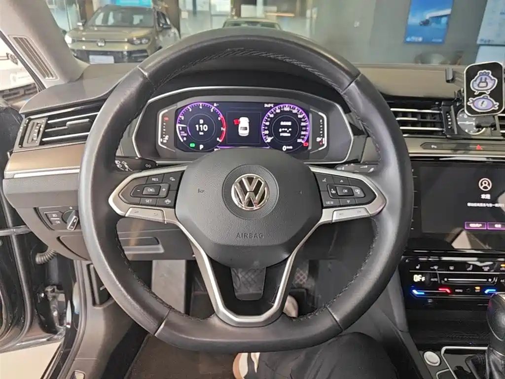 Volkswagen Magotan 2020 330TSI DSG Luxury фото 11