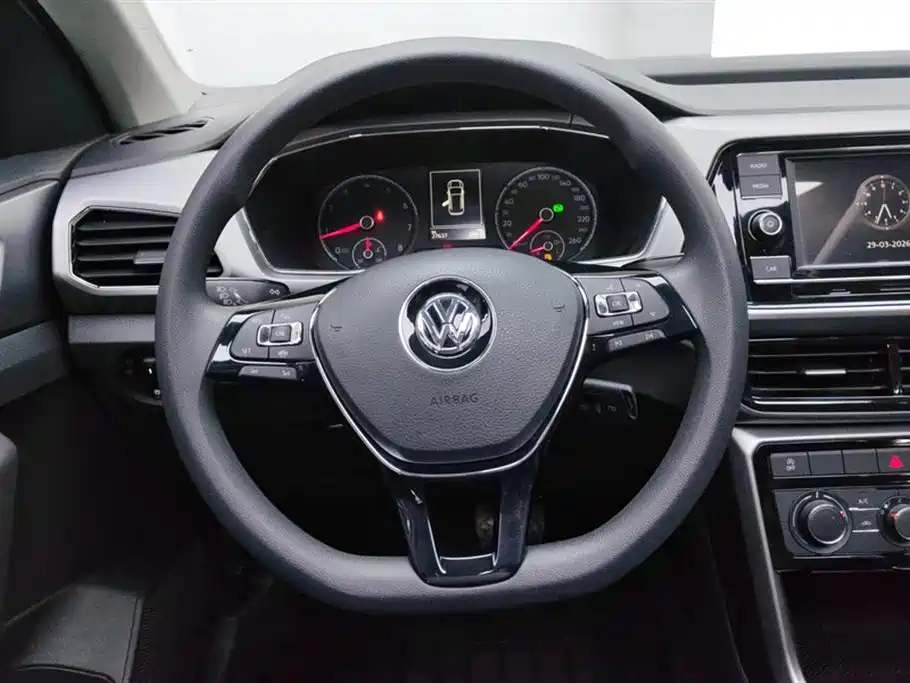 Volkswagen T-Cross 2019 1.5L Automatic Comfort Edition фото 15