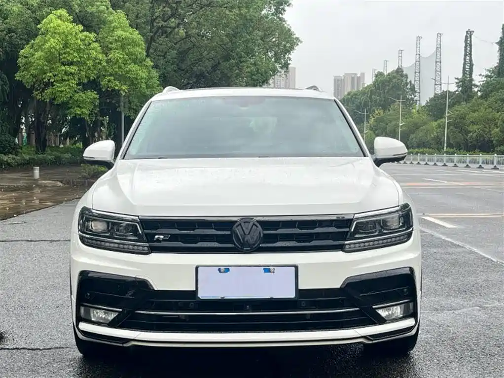 Volkswagen Tiguan L 2020 330TSI Auto 2WD R-Line Flagship China VI фото 2