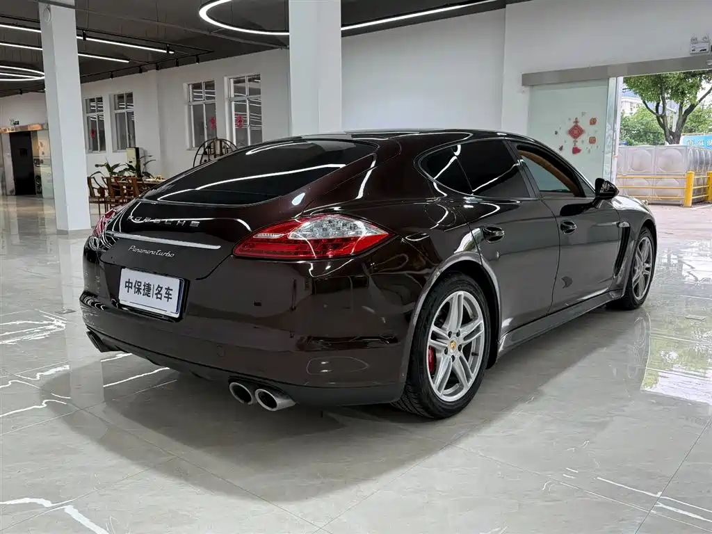 Porsche Panamera 2010 Panamera 3.6L фото 14