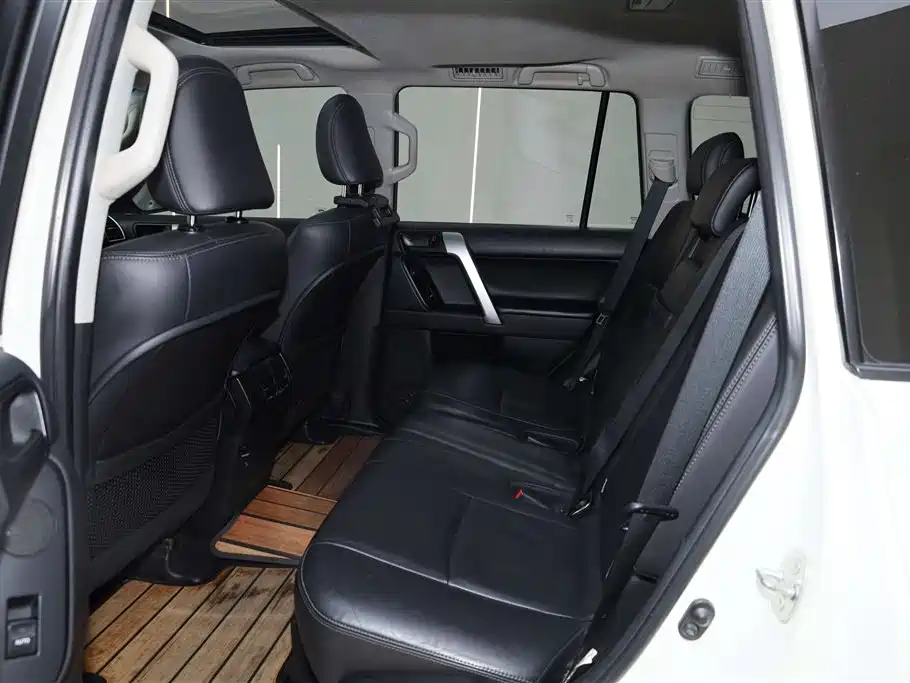 Toyota Prado 2016 2.7L Auto Luxury Edition фото 29