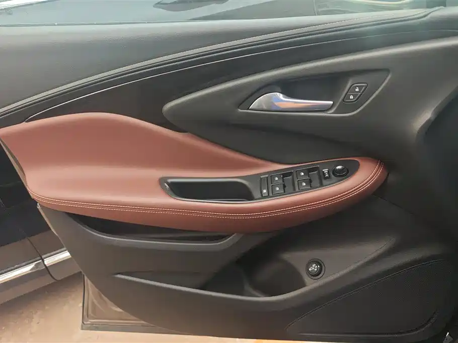 Buick Envision Plus 2017 28T AWD Luxury фото 7