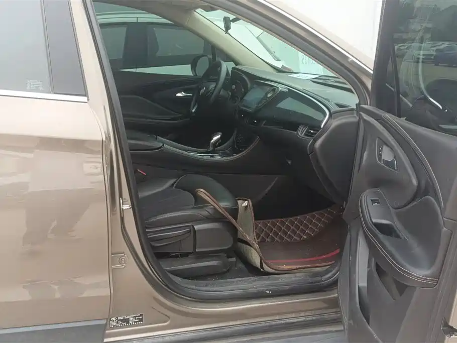 Buick Envision Plus 2017 20T FWD Premium фото 8