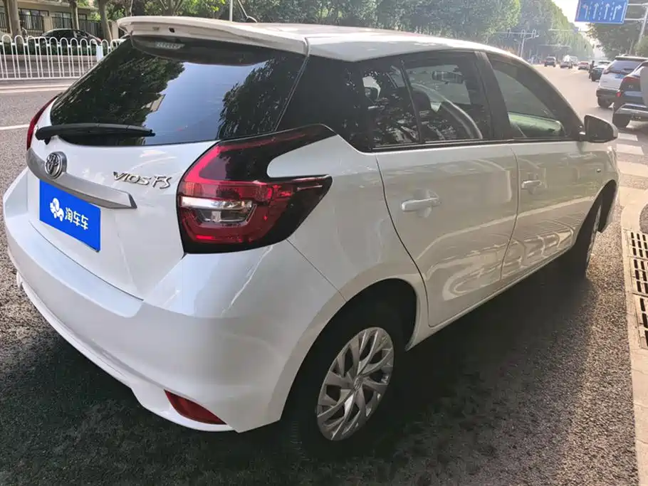 Toyota Vios FS 2021 1.5L CVT Fengchi Edition фото 3