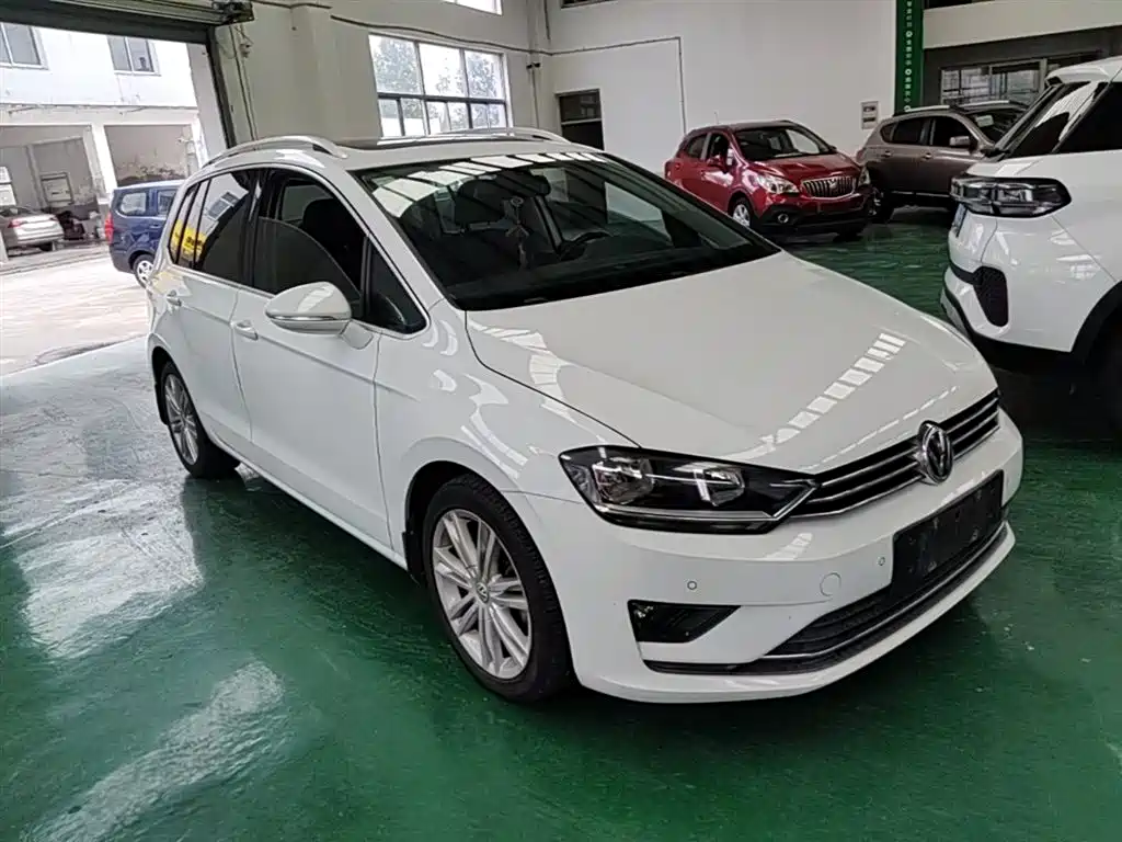 Volkswagen Golf Sportsvan 2016 280TSI Automatic Luxury фото 4