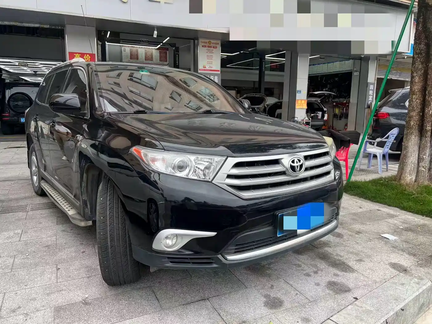 Toyota Highlander 2012 2.7L 2WD 7-Seat Elite фото 2