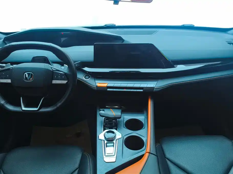 CHANGAN UNI-V