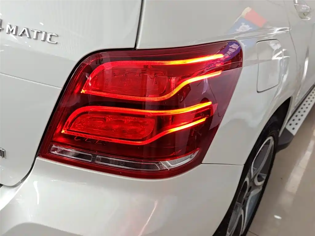 Mercedes-Benz GLK-Class 2015 GLK 300 4MATIC Fashion Ultimate Edition фото 8