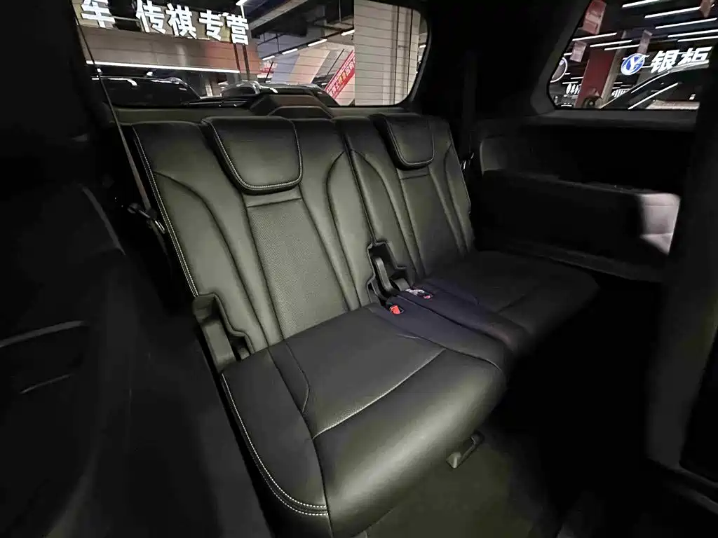 GAC Trumpchi Trumpchi GS8 2022 Hybrid Series 2.0TM 4WD Premium Edition (7-Seater) фото 33