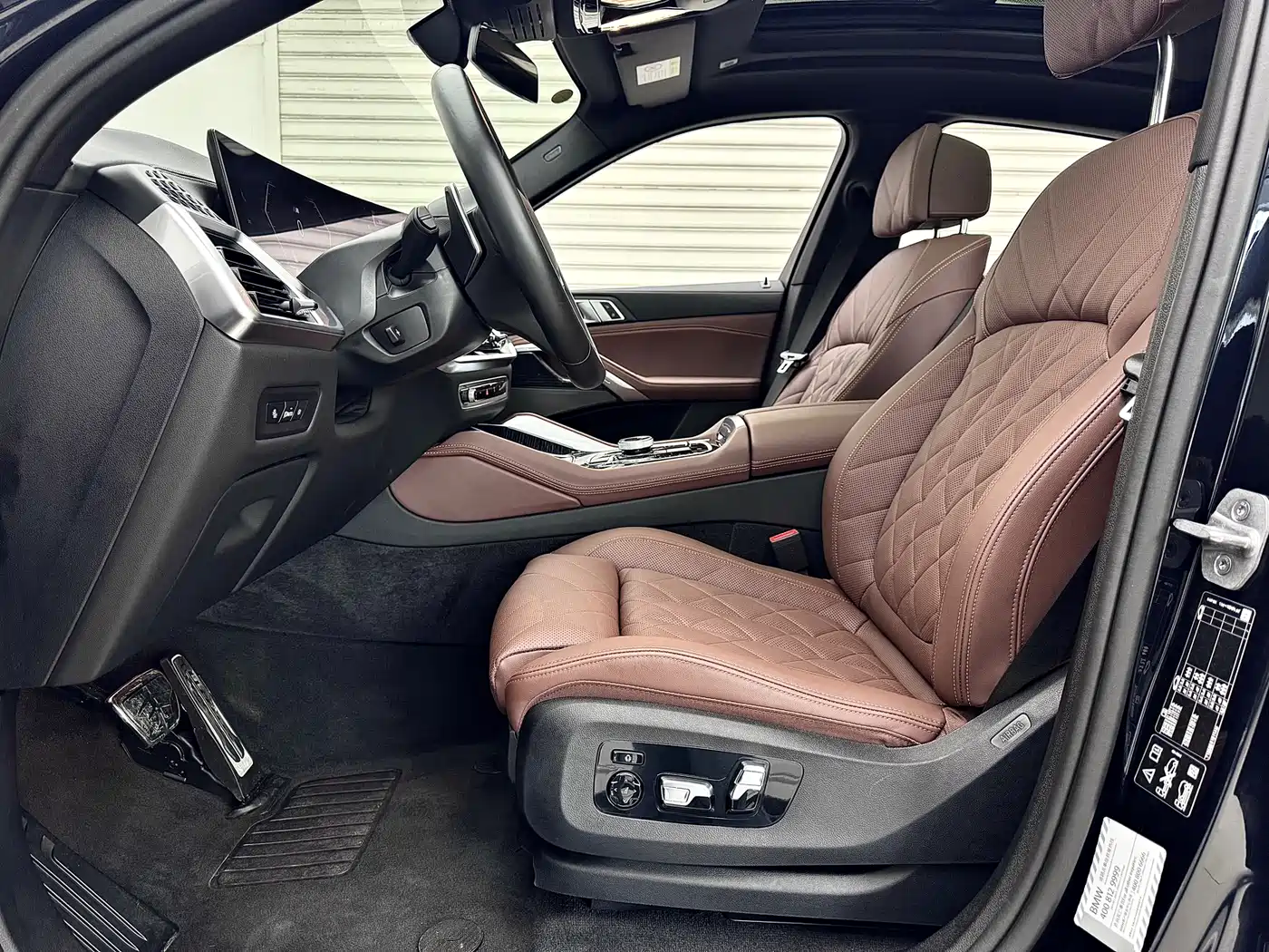 BMW X6 2023 xDrive40i Premium M Sport Package фото 12